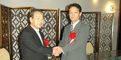 社長交代の写真