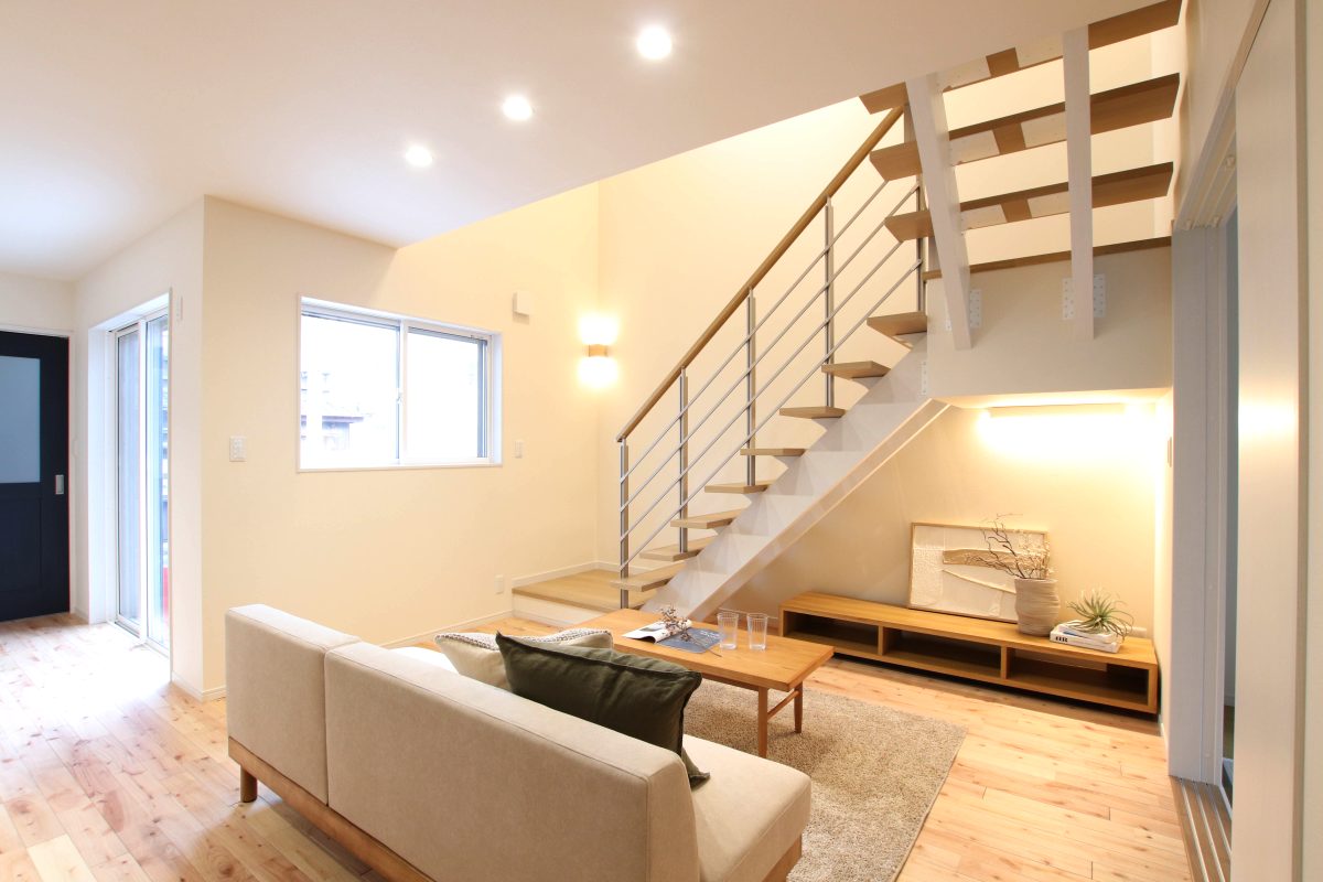 階段位置を大幅変更！家族の集まるリビング階段へ