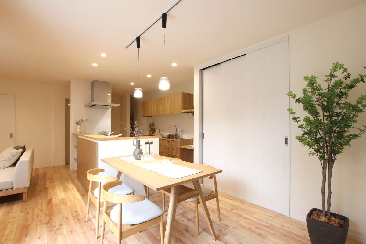 明るいリビング