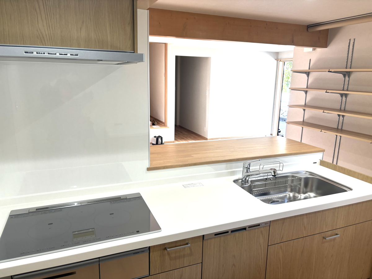 バリアフリー設計のキッチン