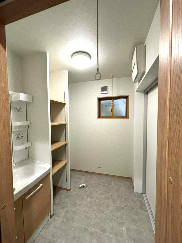 広く使いやすい洗面所