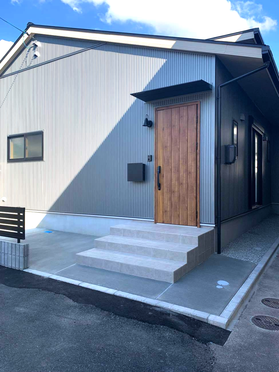 平屋住宅の玄関